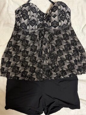 Merona Black and White Swim Tankini with Shorts